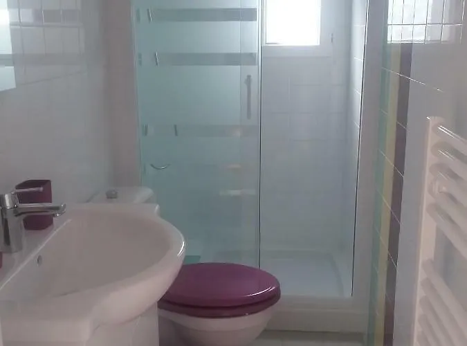 Chevrefeuille Et Eglantine Frühstückspension